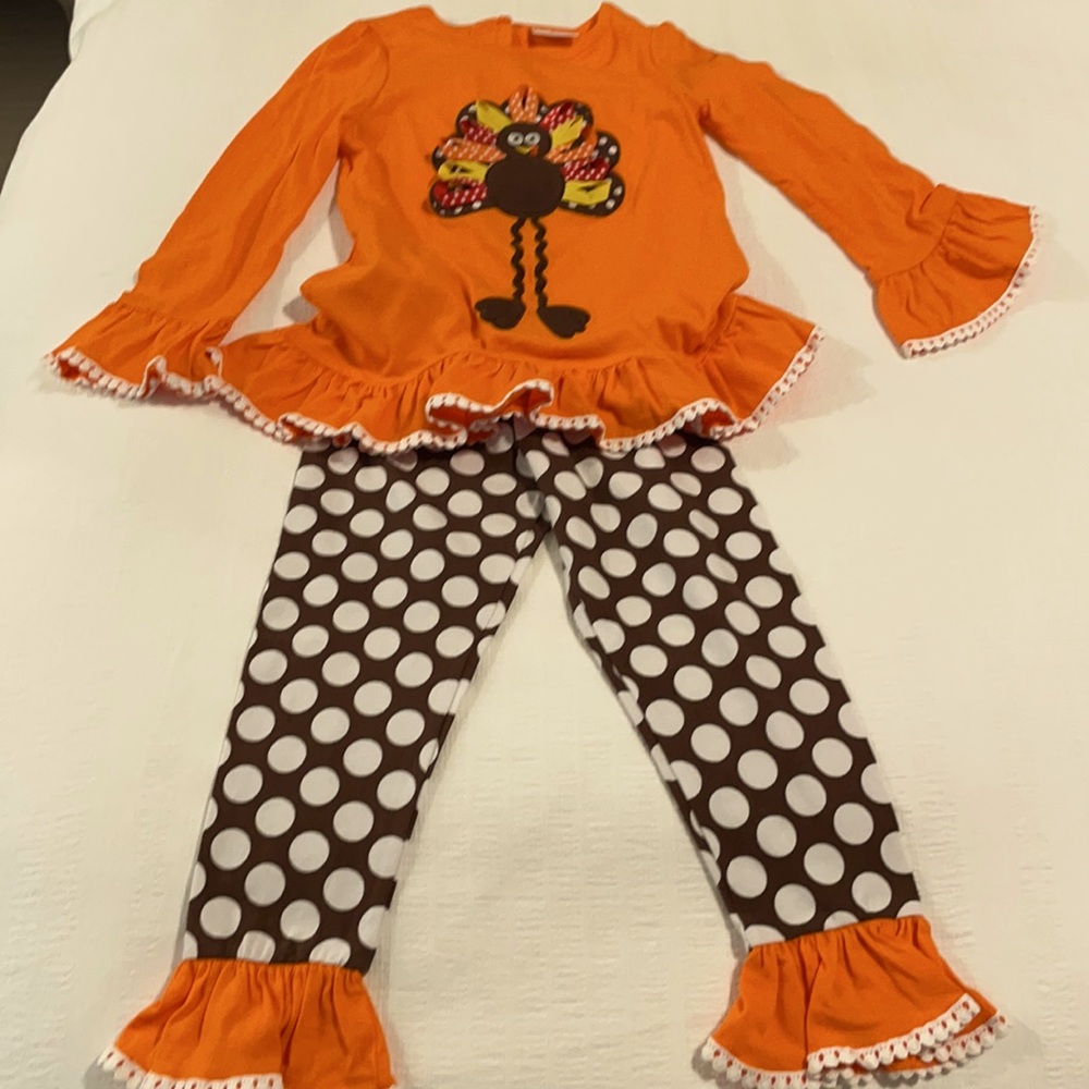 NWT Turkey outfit in size 5.